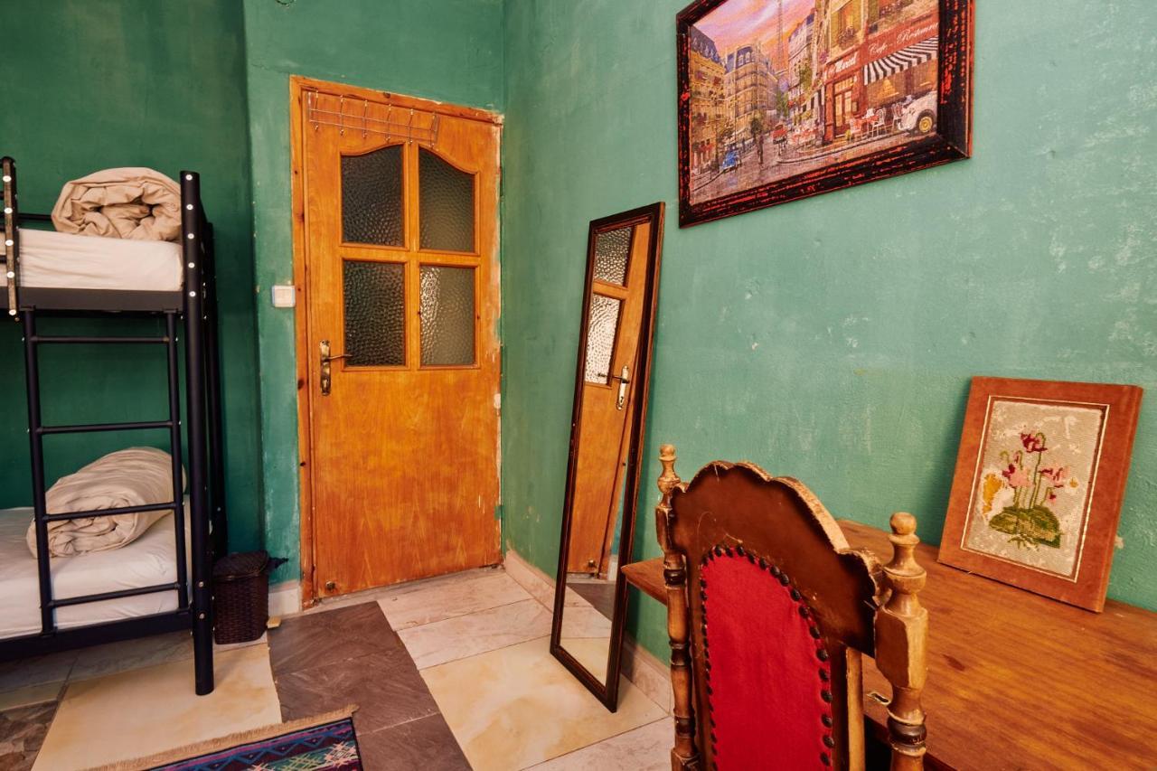 Hostel Vague Antalya Extérieur photo
