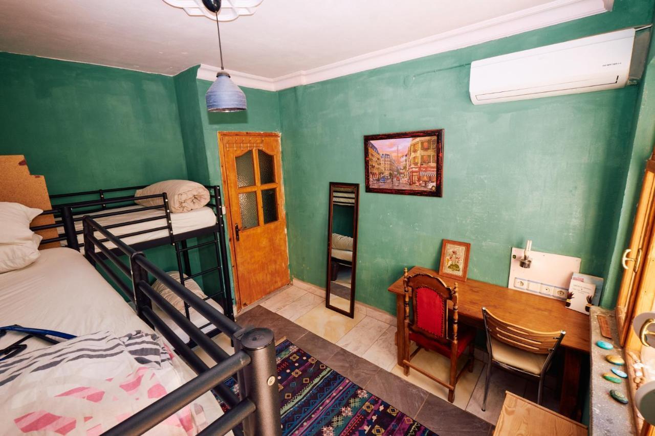 Hostel Vague Antalya Extérieur photo